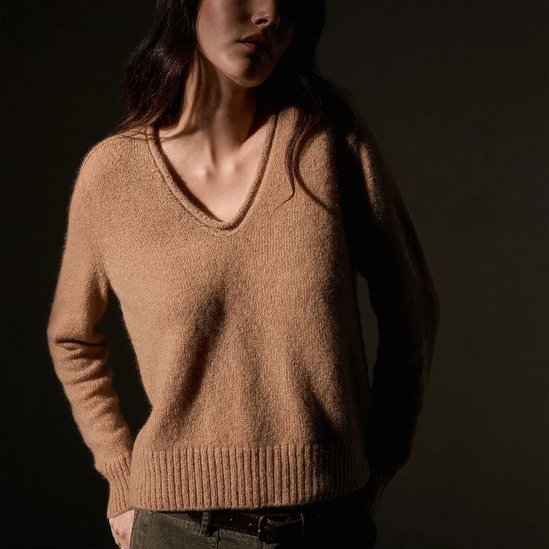 Cashmere Soft V Sweater - Camel