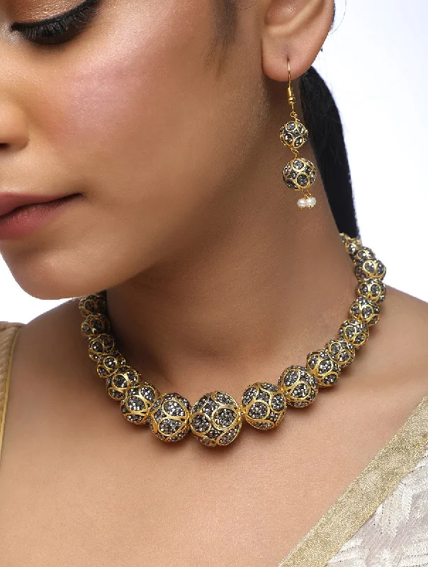 Disco Neckpiece With Earrings Set - MRR125